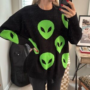 New dressed in lala oversized alien sweater size S/M